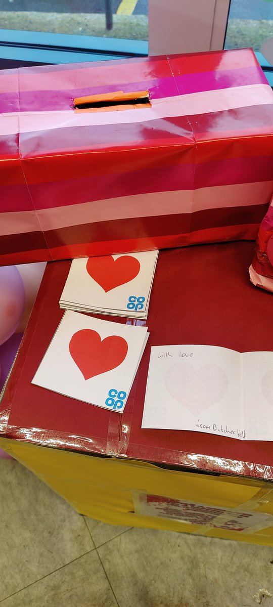 All self made. Driving the valentines spirit. Just write a card and pop it in the box for your card to be displayed on the window for Valentines day! @mazieblake12345 @guy_sandell2 @BenJackson1987 @Jonatha37729773 @JoWhitfield_ @CP_Whitf @iainwalker90