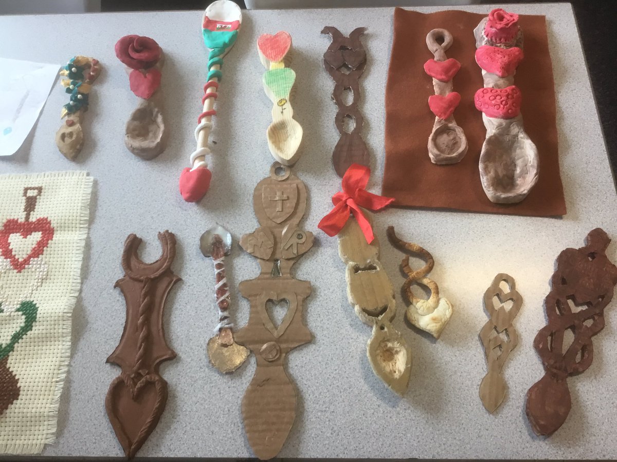 CHCS_Cymraeg's tweet photo. Blwyddyn 8 - Eisteddfod Love spoons amazing work! https://t.co/nkyu9X5myb