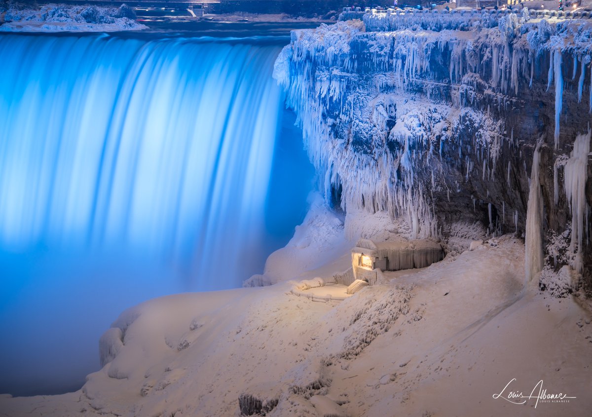 Niagara Falls on Ice
Journey Behind the Falls at the base of the Canadian (Horseshoe) Falls on a frosty cold night. Niagara Falls,Ontario Canada
<a href="/NFallsCanada/">Niagara Falls Canada</a> <a href="/NFallsTourism/">Niagara Falls Tourism</a> <a href="/NiagaraParks/">Niagara Parks</a> <a href="/SnowHour/">#SnowHour ⛄</a> <a href="/ThePhotoHour/">#ThePhotoHour</a> <a href="/YoushowmeP/">Youshow_Photo</a> @myNiagaraOnline <a href="/StormHour/">#StormHour</a>
