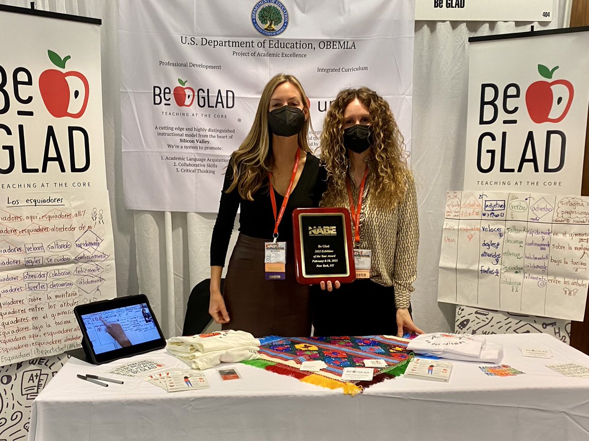We are honored to receive Exhibitor of the Year 🌟 ¡Muchas gracias! It is a pleasure to be here in NYC with so many amazing educators!🍎 <a href="/NABEorg/">NABE- National Association for Bilingual Education</a> #NABE2022 <a href="/cdaquanni/">Christine D'Aquanni</a> @Laura_DiazRod <a href="/ParticipateLrng/">Participate Learning</a> #projectglad