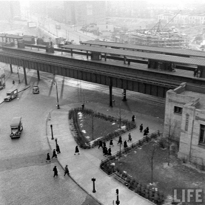6traintopark's tweet photo. #Life mag captured Parkchester in the 40s and 50s..during a moderate busy time of the day.  
https://t.co/WrJfLdzEgV https://t.co/qEqo1s56Pi