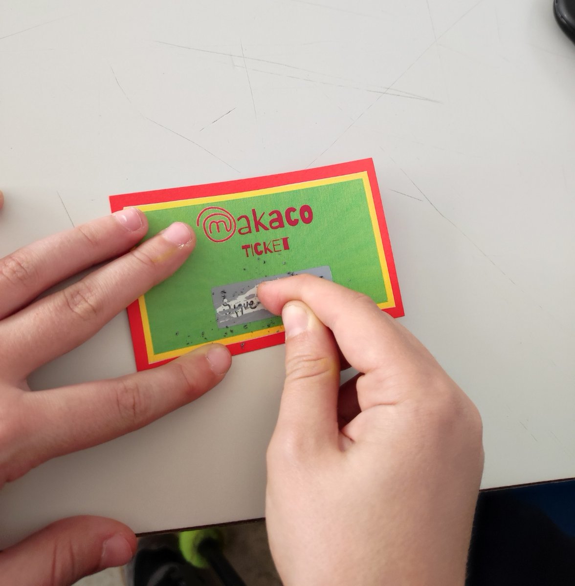 Introducimos ticket de "Rasca y Gana" en el aula para dar recompensas o proponer actividades sorpresa... ¿Quieres saber cómo hacerlo? 

youtube.com/post/UgkxbNo-J…

<a href="/colegio_alameda/">Alameda International School</a> <a href="/Frikintin/">Jorge QC</a> <a href="/tonibernabeu123/">ANTONIO BERNABEU</a> <a href="/DGamificando/">DocentesGamificando</a> <a href="/GamificAitor/">Aitor Barbosa</a> <a href="/fernando_marti7/">Fernando Martí</a> <a href="/imgende/">Ingrid Mosquera</a> <a href="/eboadacollado/">Enrique Boada</a>