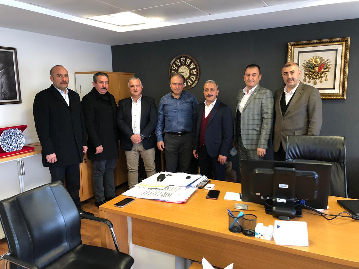 Şube Başk. Hasan Hüseyin ARISOY, Şub.Sekr. Ferhat ŞİMŞEK, Şub.Mali Sekr. Serkan BOZOĞLU, Şube Yön.Kur.Üye. Hasan Dede BOZAN ve Hakan AVCI, T.T. A.Ş. Ank. Bölge Müd. Sayın Adem CAYMAZ , Bölge Müd. Yard. Sayın Salih DİREKÇİ ve Sayın Cengiz KILIÇ beyi makamında ziyaret etmişlerdir.