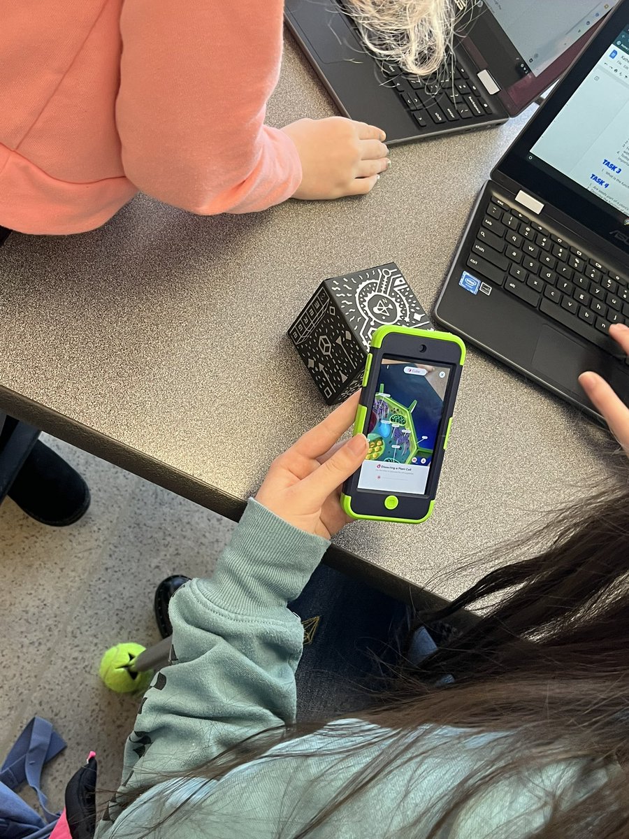 SJohnson_DCS's tweet photo. Exploring plant cells using Merge Cubes and the Explore app through Merge EDU! Love the exploration and thought provoking questions here at @gmsDCSD 

@wilkinsaw @DublinSchools https://t.co/5ECMbpXAiz