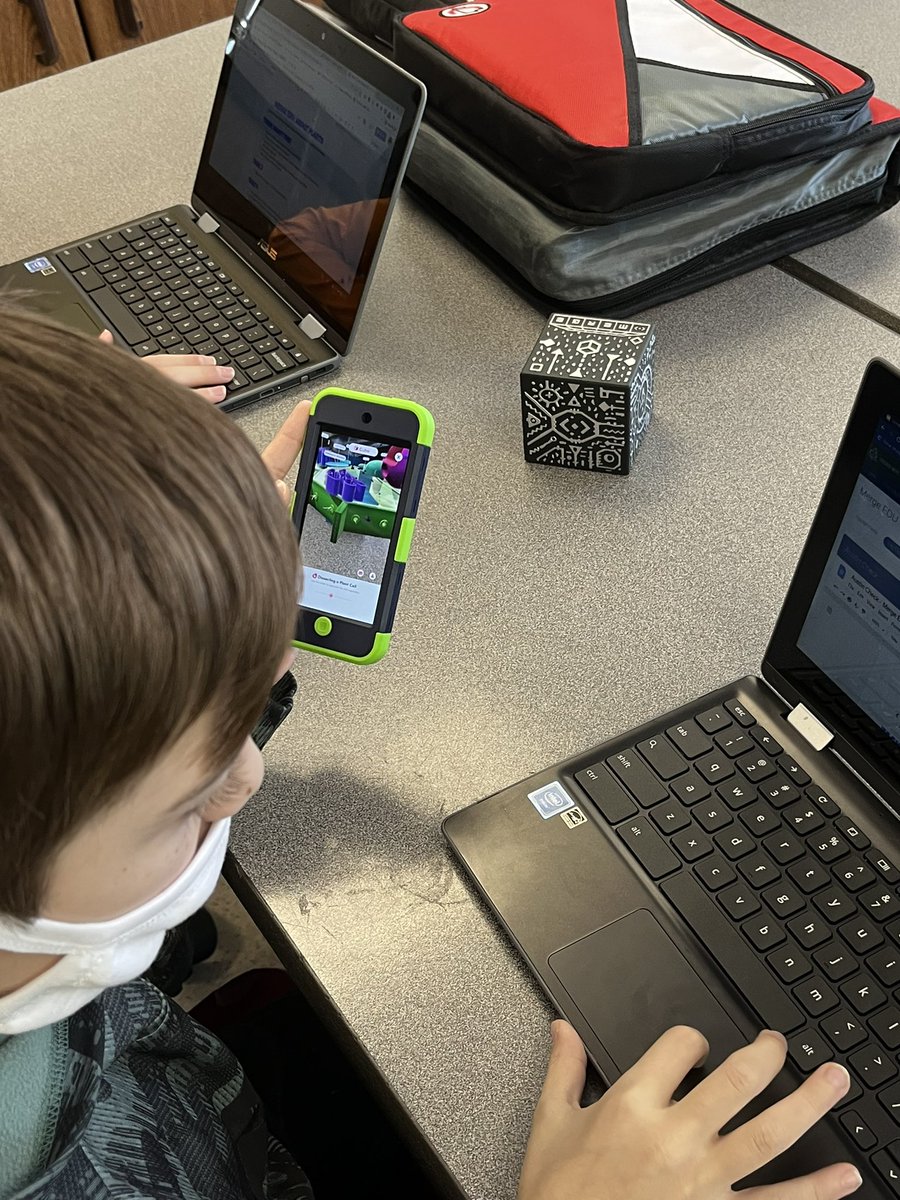 SJohnson_DCS's tweet photo. Exploring plant cells using Merge Cubes and the Explore app through Merge EDU! Love the exploration and thought provoking questions here at @gmsDCSD 

@wilkinsaw @DublinSchools https://t.co/5ECMbpXAiz