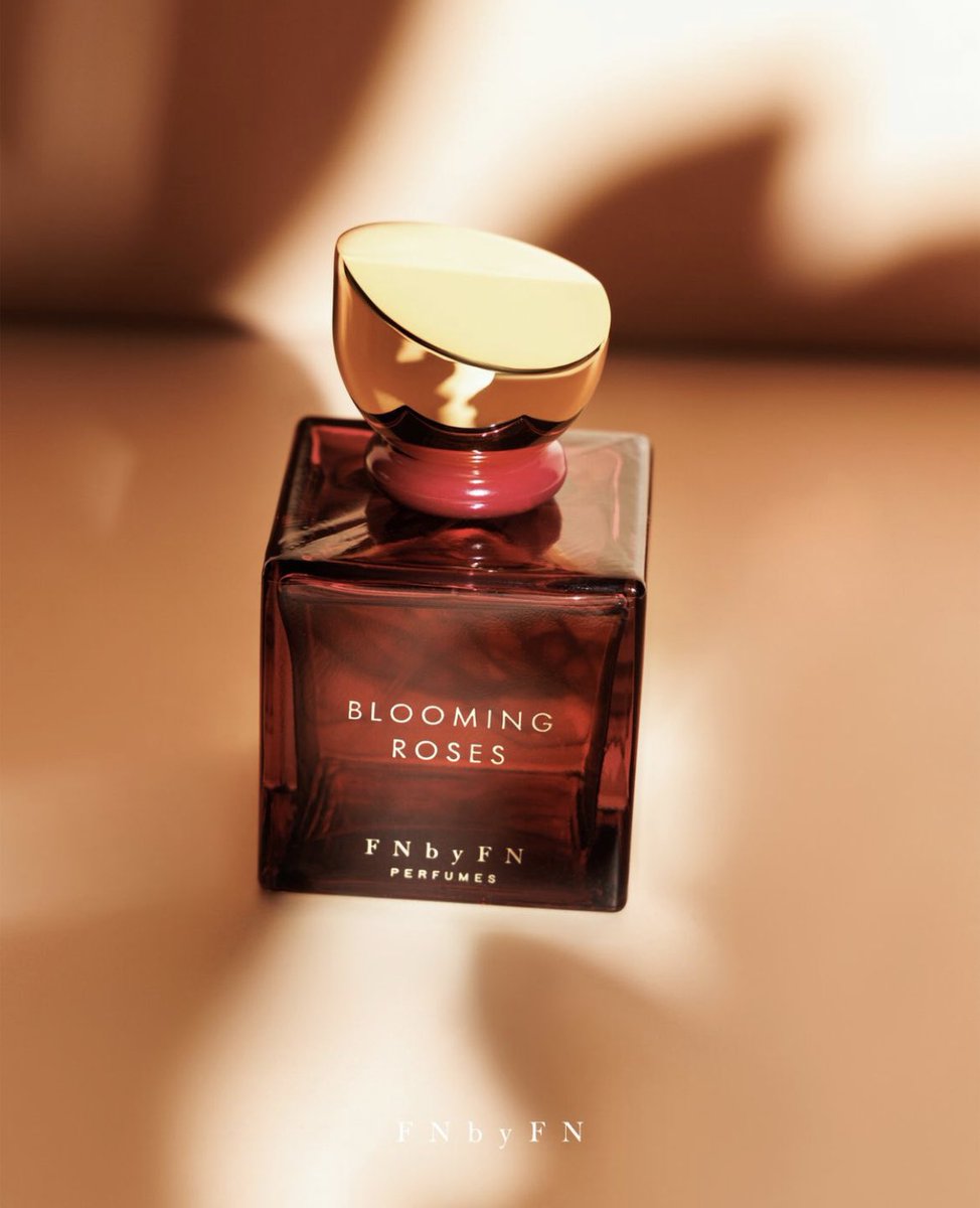 عطرك بجميع الفصول

 #FnByFn