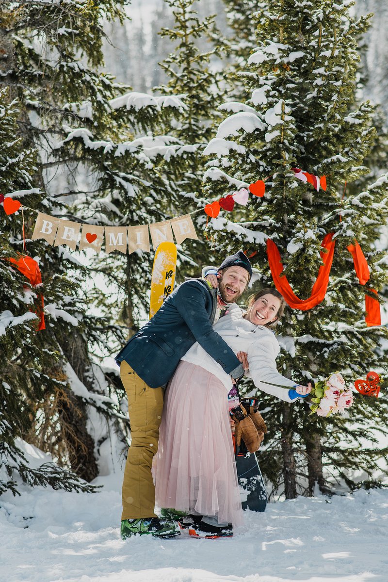 A spectacular Ski Elopement in the Colorado Mountains for Valentines Day
Images 📸 <a href="/fromthehipphoto/">From the Hip Photo</a> at <a href="/LovelandSkiArea/">Loveland Ski Area</a> 
bit.ly/3rC4npb #SkiElopement #ColoradoElopement #ValentinesDayElopement