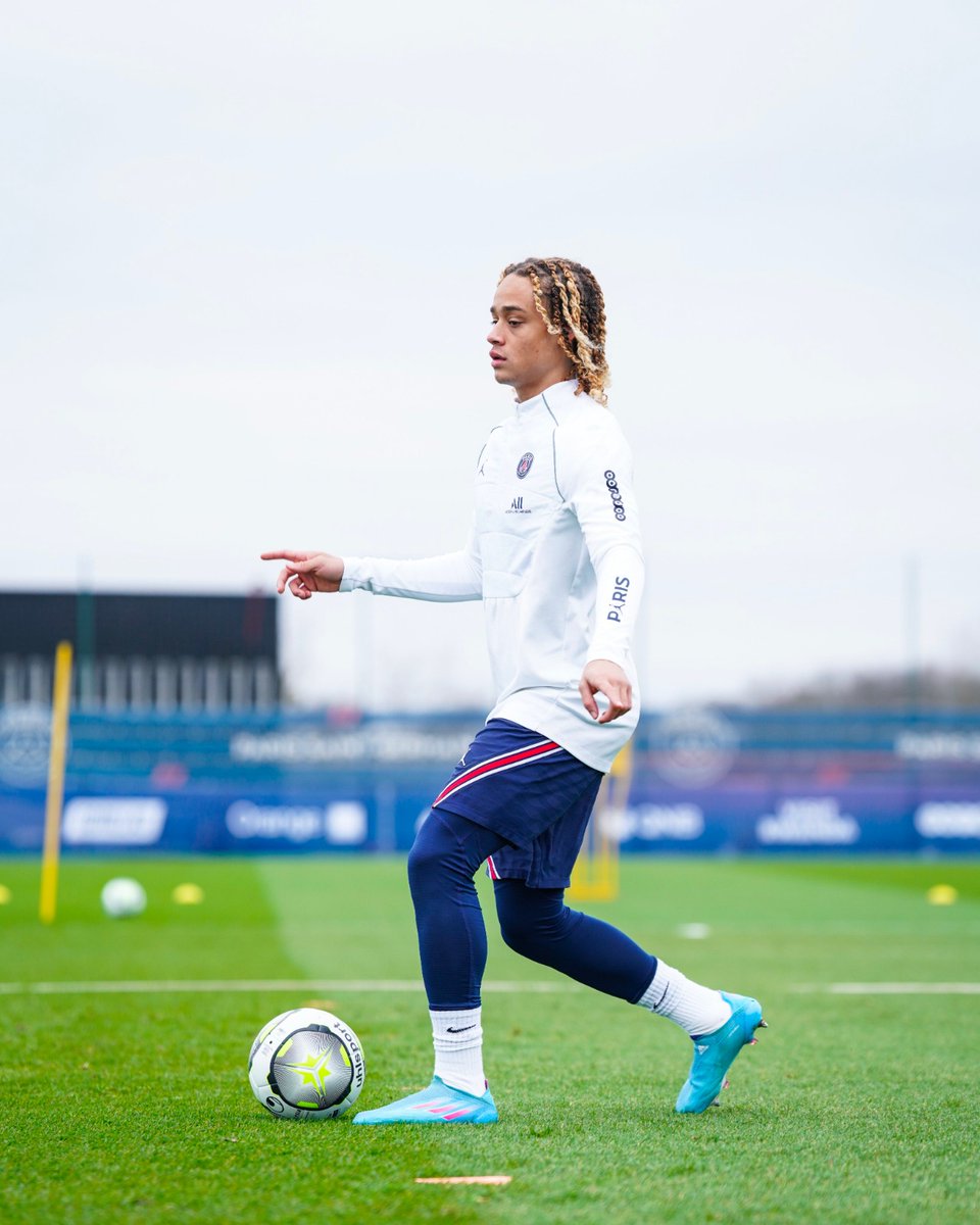 👈 <a href="/xavisimons/">Xavi Simons</a> 👉