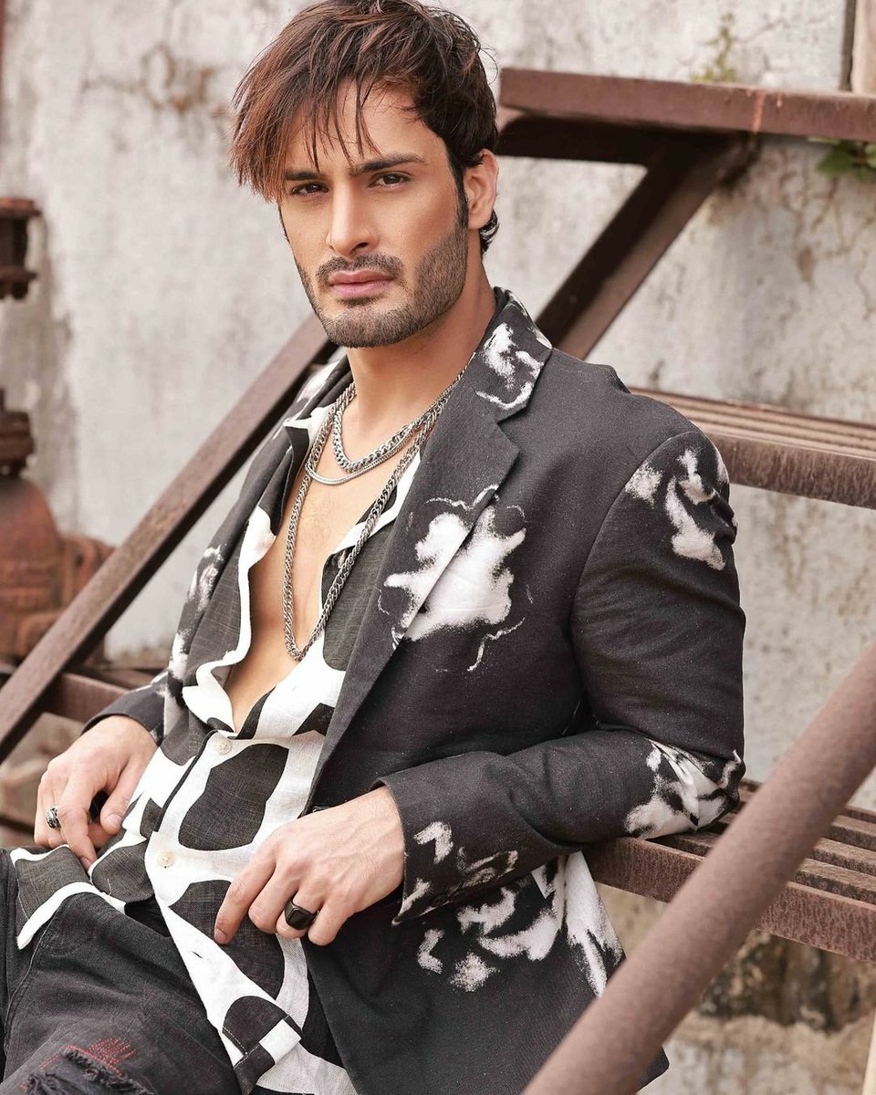 DelhiTimesTweet's tweet photo. .@realumarriaz rocks a cool black and white look in his latest pictures

#UmaRiaz #UmarArmy #Umar #BiggBoss #BiggBoss15 #BB15 #TV https://t.co/2gIkmXgYxK