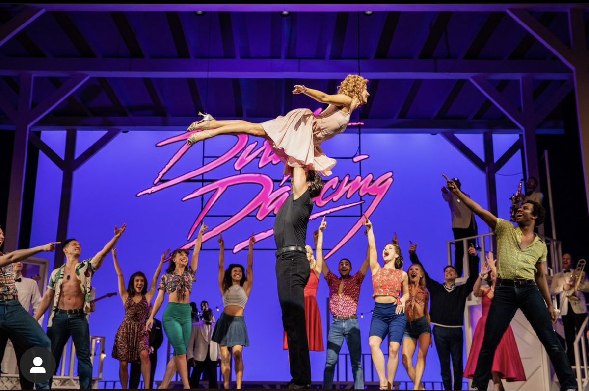 Time to get the pink carpet out… Gala night for <a href="/DDOnStage/">Dirty Dancing on Stage</a> West End <a href="/DominionTheatre/">Dominion Theatre</a> 🍉💃