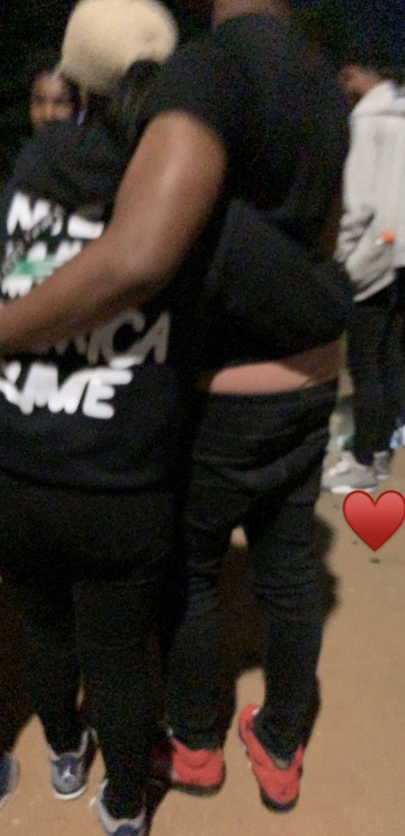 lulkari_1's tweet photo. Hbd To The First Girl I Gave My Heart To One Of The Few Who Stayed When Everybody Left Yk You Can Have Whatever Whenever Shawty 💙 I love you and Twin Forever Let’s Go Big Today 🤞🏽‼️ @thtgirlja https://t.co/NgUyaoWZV3