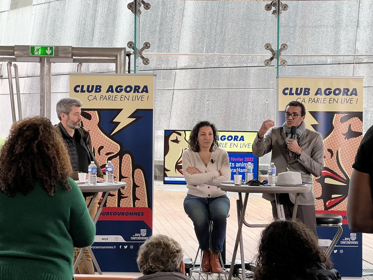 MikaelMatingou's tweet photo. L’@UnivEvry a eu l’honneur d’accueillir la 1ère édition de CLUB AGORA, rendez-vous de débats organisé par @VilledEvryCourc, inauguré par Patrick CURMI Président de l’Université et @beaudetstephane Maire d’Evry-Courcouronnes. 

« Ça parle en live! »
#ClubAgora #EvryCourcouronnes https://t.co/iuDpmkwTpx