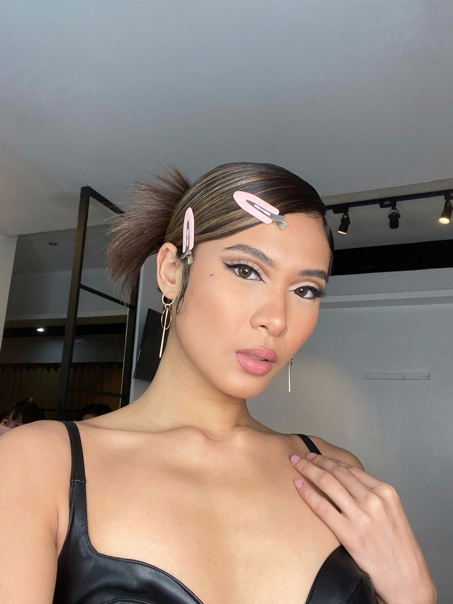 louyanong's tweet photo. 🖤 https://t.co/P23kbmq0uC