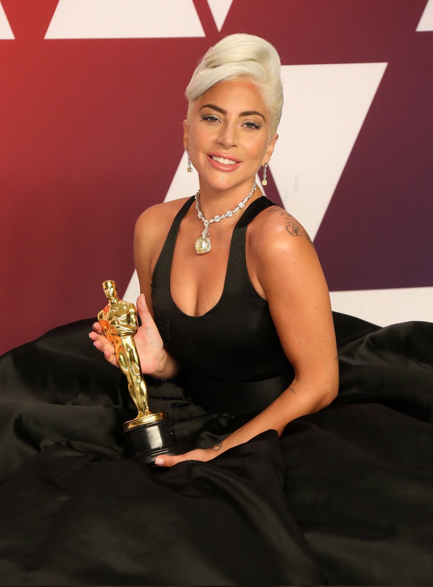 lgagavision's tweet photo. anyways, lady gaga still an oscar winner! https://t.co/zRha8mzbkv