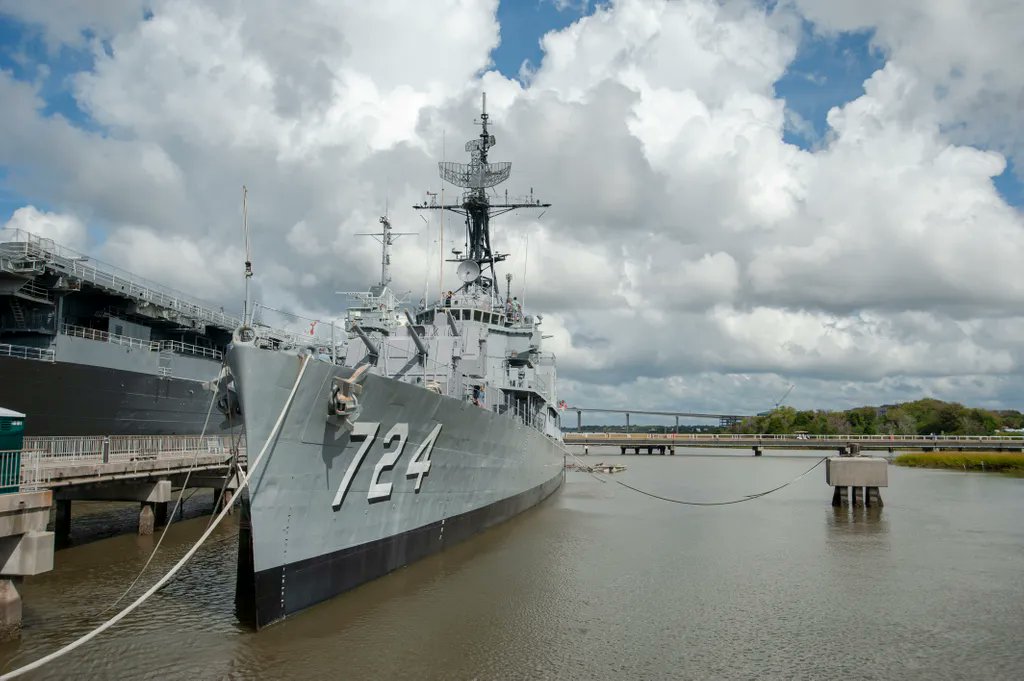 Happy Birthday to the USS Laffey (DD-724) 🎉 The destroyer was commissioned 78 years ago today. 
Learn more about the Laffey's valiant history during your next visit to Patriots Point!

#patriotspoint #usslaffey #happybirthday #chsnews