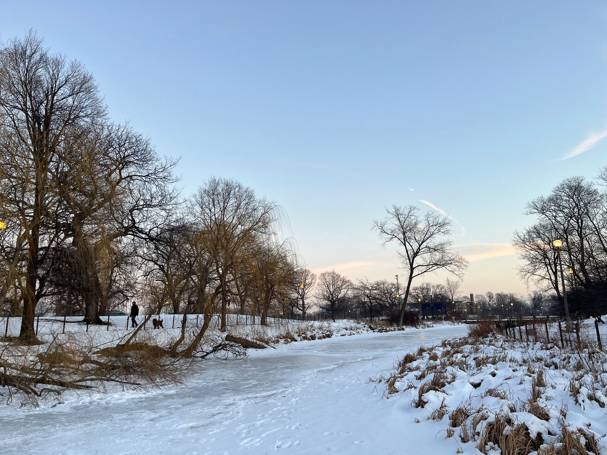 jcfclark's tweet photo. Early morning outings in the winter never disappoint. https://t.co/8o214aRkJ7