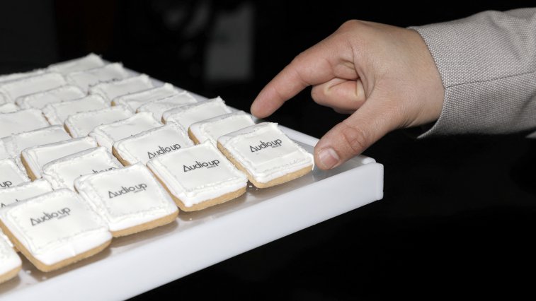 dnldedwn's tweet photo. It's so interesting to learn about inventors' original intentions for their innovations. Lou Montulli, the creator of #WebCookies, shares his with @thecrystalcrown. @techhq #DigitalAdvertising #ThirdPartyCookies 
https://t.co/K5PA4lrYVx https://t.co/L5xVHMXtqV
