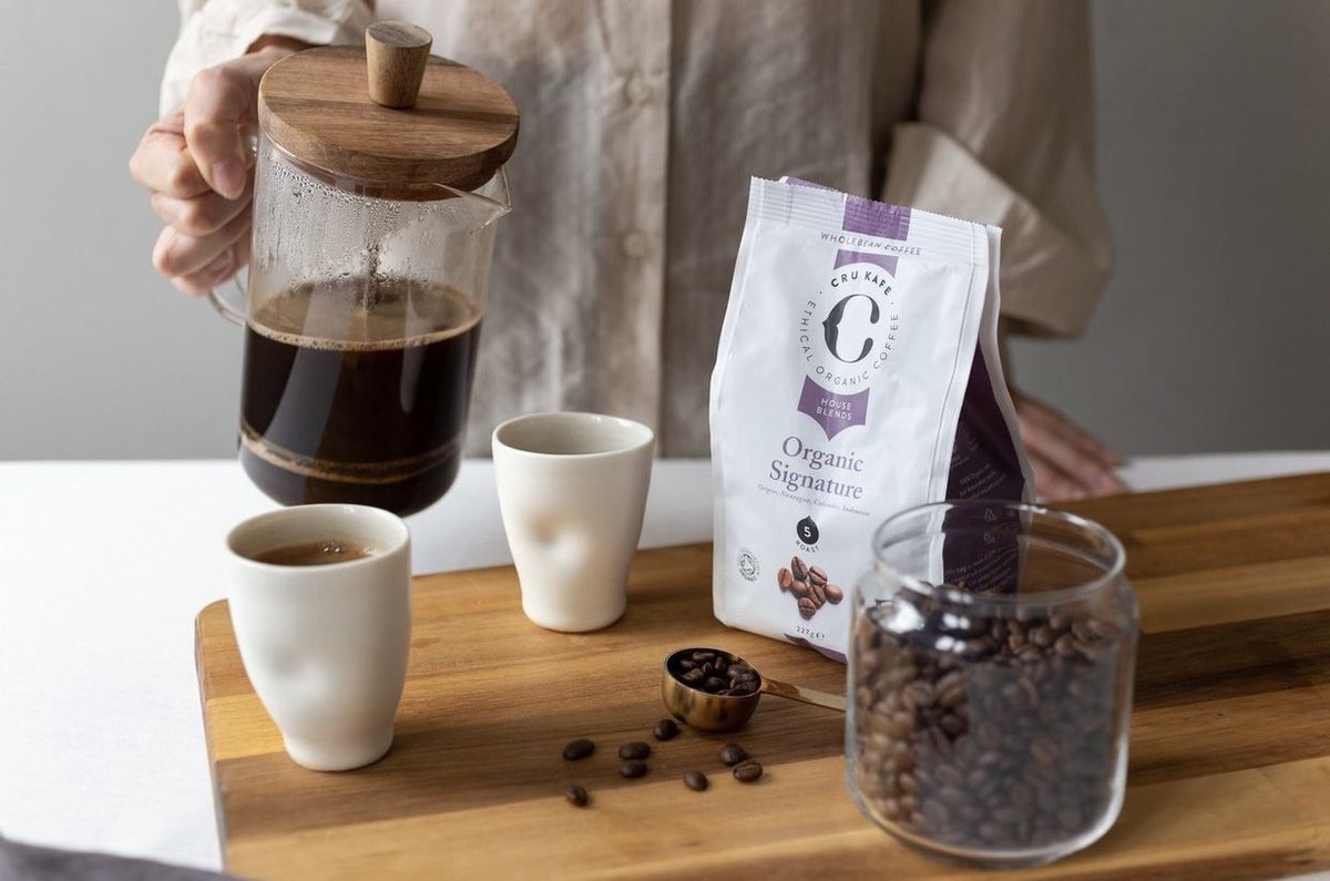 crukafe's tweet photo. Still pondering on what to gift your special someone this Valentine’s? ❣️

Whether you’re shopping for a friend, partner or someone who simply brightens up your day 🌞 show your appreciation with a set of our limited run, handmade, ceramic dimple cups ☕️

https://t.co/umzkVCltmO https://t.co/SpblPk1fhW