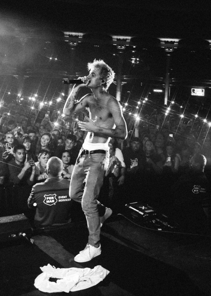 gigihckromania's tweet image. Happy Bday my boy &amp;lt;3 ilysm 🖤🤘🏻✨ @jxdn 
#HappyBirthdayjxdn #jxdnbirthday