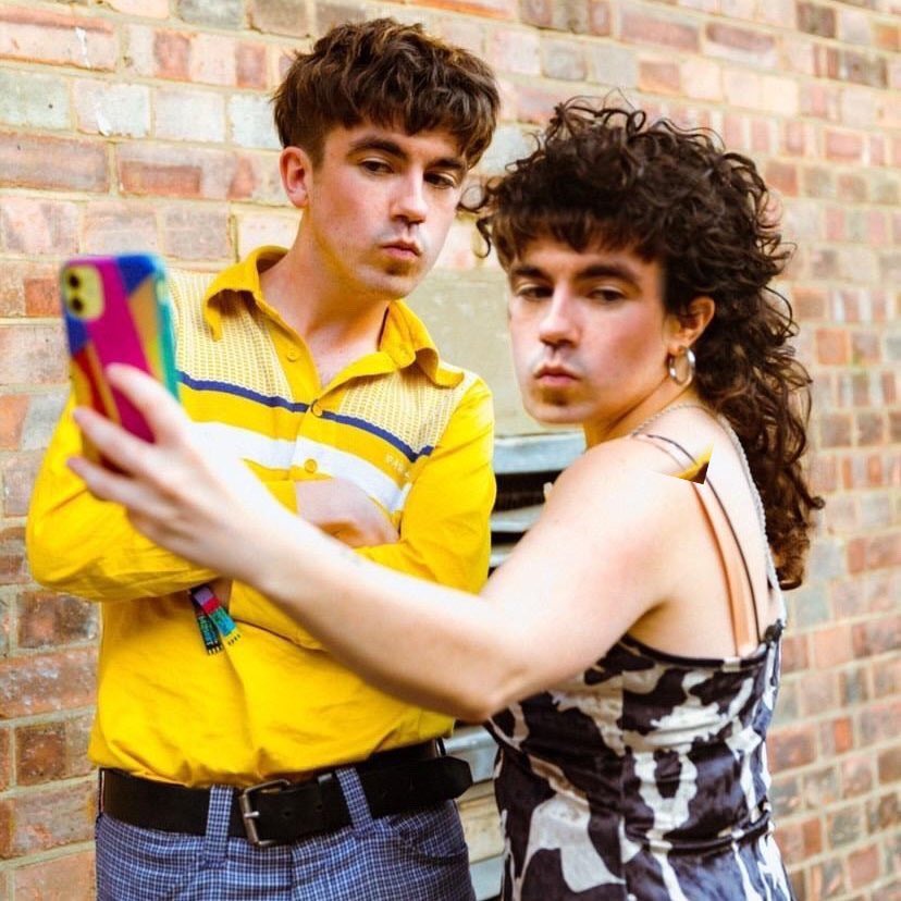 Awww best friends 🥰