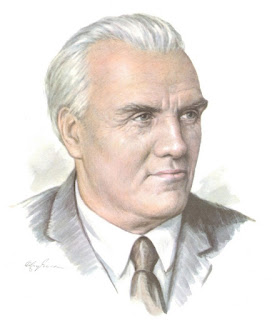 esmuseum's tweet photo. Сегодня день памяти Никола́я Семёновича Ти́хонова (4.12. 1896 – 8.02 1979) - русского советского поэта, прозаика и публициста, общественного деятеля. 
https://t.co/gfX69F6cHS https://t.co/uJrjuugcsJ