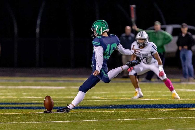 KollinSamaha's tweet photo. I am excited to announce that I will be continuing my academic and athletic career at Salisbury University! I’d like to thank my family, friends and coaches who have helped me throughout this process. Go Gulls! @CoachDisbennett @SeaGullFootball @barlow_coach @WoodgroveFB https://t.co/uSo1d32ASW