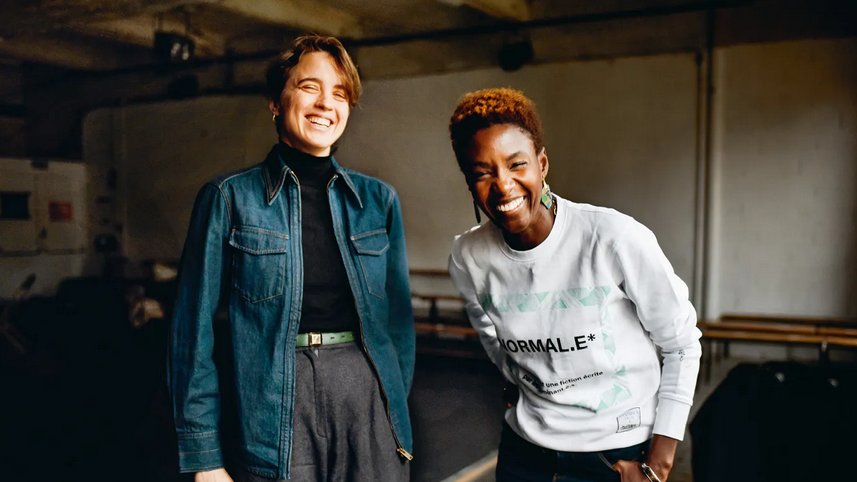 La présentation des contenus de La Déferlante #5, c’est parti 🎉
<a href="/RokhayaDiallo/">Rokhaya Diallo</a>  et Adèle Haenel racontent leur cheminement politique et échangent sur les modalités de l’engagement, à une époque marquée par la polarisation des opinions.
👉revueladeferlante.fr/le-combat-des-…
📸 @flobrochoire