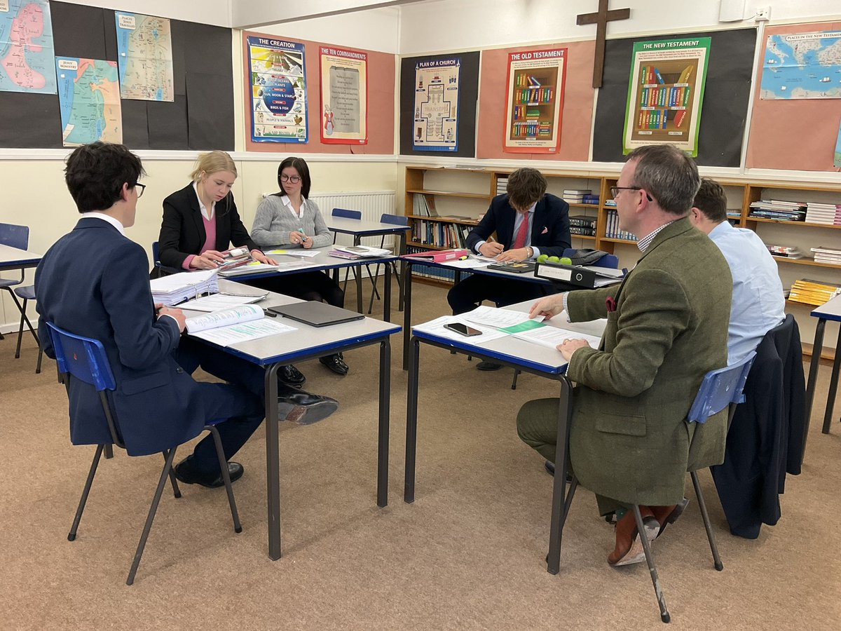 PangCollRS's tweet photo. A Level students’ in depth analysis of Jesus’ arrest and trial #PangCollUpper6th #PangCollRS #PangCollIndustry https://t.co/JdMhXQEIuO