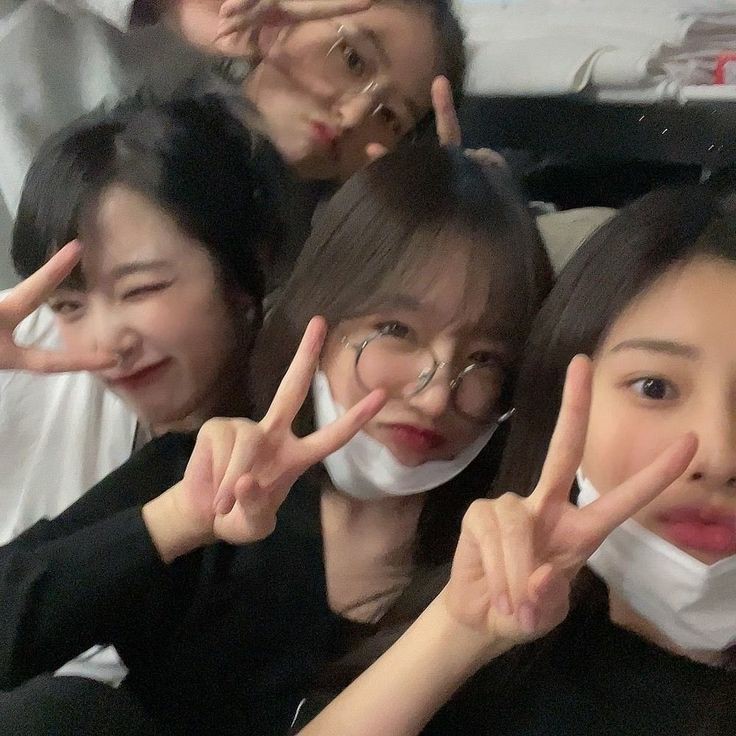 MHong0827's tweet image. 힘들었던 시간은 이제 사라져 버리고
밝은 빛이 되어 노래 할게 널 위한 harmony
너무나도 소중하게 꿈꿔왔던
비밀의 시간
너와 나 간절히
기도 했잖아
#IZ00DaysWithIZONE
#아이즈원과_함께한_IZ00일 
@official_izone