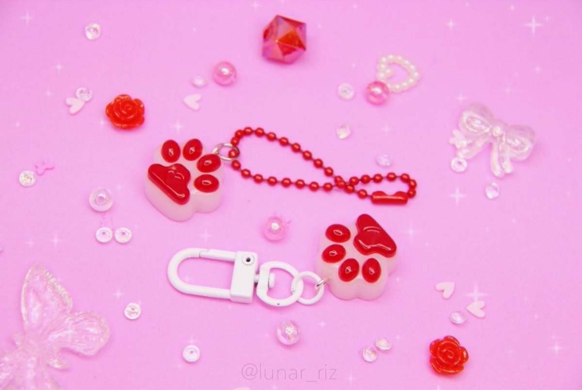 lunar_riz's tweet photo. 𖤐 พวงกุญแจอุ้งเท้าแมว 🐾
Valentine's colletion +｡:.ﾟ🌹⋆*♡･:
รุ่นขาว-แดง 🤍❤️ 
ꕀ เริ่มต้นอุ้งละ 49 บาท
สามารถเปลี่ยนอะไหล่และสีอะไหล่ได้ 

สามารถดูรายละเอียดต่างๆ ได้ใน
📍 https://t.co/hfEB2hwvuU 

หรือ dm มาสอบถามได้เลยนะคะ

#พวงกุญแจ #พวงกุญแจเรซิ่น #ทาสแมว https://t.co/WmvlSfVcCW