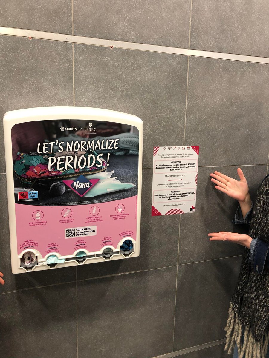 essec's tweet photo. 🔵 INITIATIVE | L'association @HeForShe ESSEC et @Essity_FR lancent "Let’s normalize periods" et mettent à disposition des distributeurs de protections hygiéniques gratuites sur le campus de Cergy. https://t.co/4Ay257MF6Y