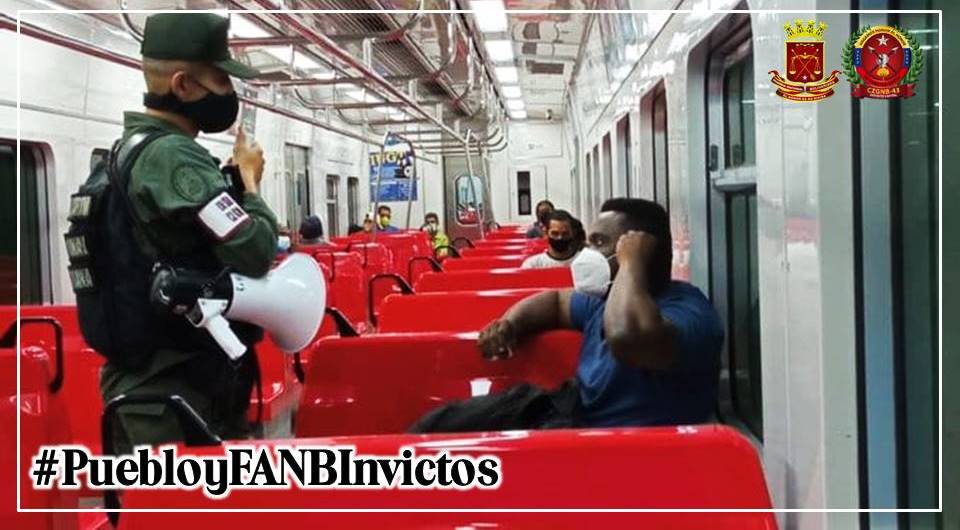 PacTazon's tweet photo. #8Feb #PatriaLibreYSoberana || ¡NO BAJEMOS LA GUARDIA!

😷 Recuerda utilizar el Tapabocas y mantener el distanciamiento social.

¡Juntos Venceremos! 🇻🇪🇻🇪🇻🇪

#PuebloyFANBInvictos
#GNB #GNBCapital
.@PresidencialVen
.@PrensaCmdteGral
#GNBD434 https://t.co/AYxPEcLBuD
