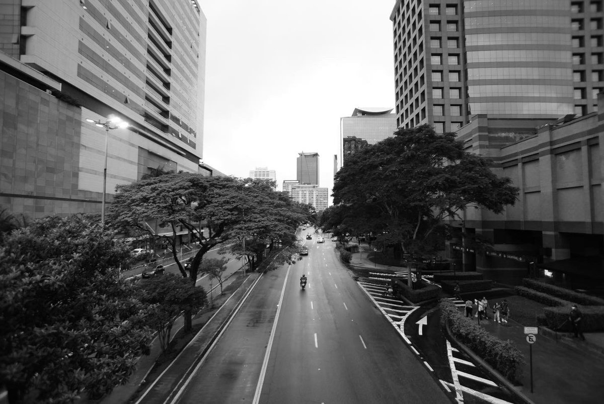 ImbFrank's tweet photo. @jjays_captions Today, racing through the big #city of #saopaulo #Brazil #Brasil Later this afternoon, a video con with Europe. #imanagementbrazil https://t.co/Kz5Sfp4Qk4