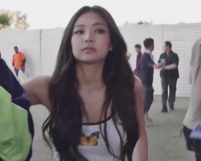 jennie pics tweet media