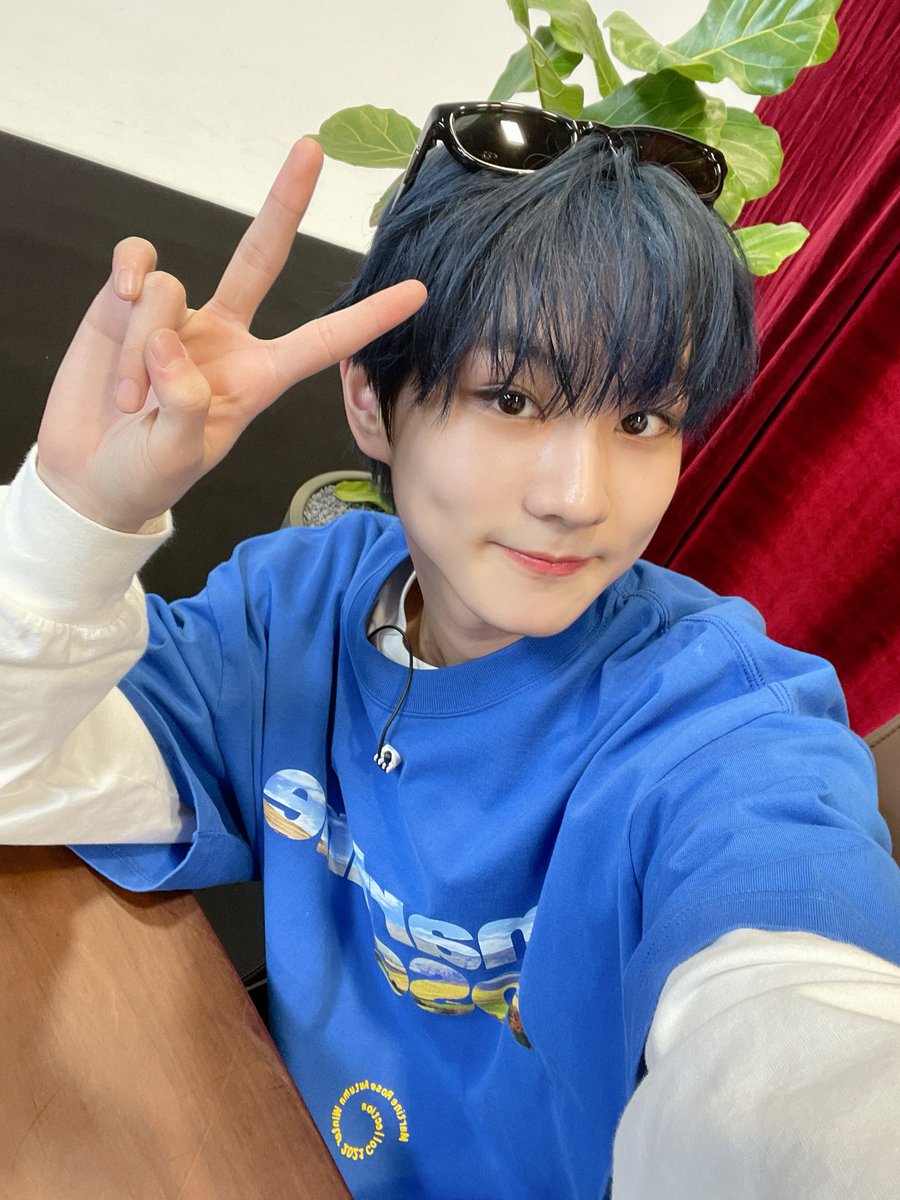 00:00 kst,

to my wonie, i hope you'll have another great year .. to experience being loved by millions and gain all the support you deserve 🤍 to our best leader, our jungcat, our February love .. happiest birthday ! 🥺 ilusm my Wonwon !