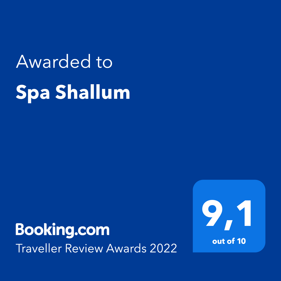 #travellerreviewawards2022 @bookingcom