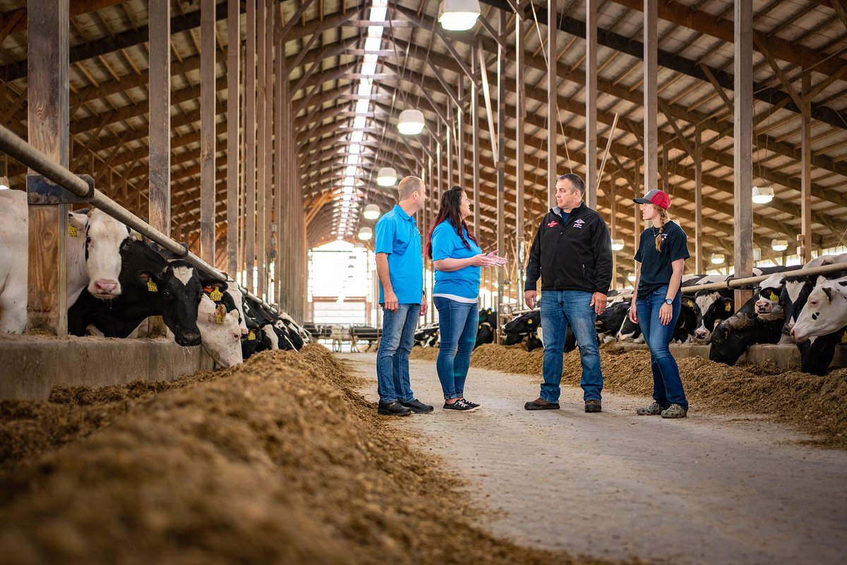 Zoetis, CowManager &amp; Select Sires Inc. are teaming up in a strategic collaboration to provide dairies with integrates genomic tools &amp; predictive sensor systems. The partnership’s goals is to help producers make efficient, data-driven decisions on farm 🤝🐄 bit.ly/3ssobuj