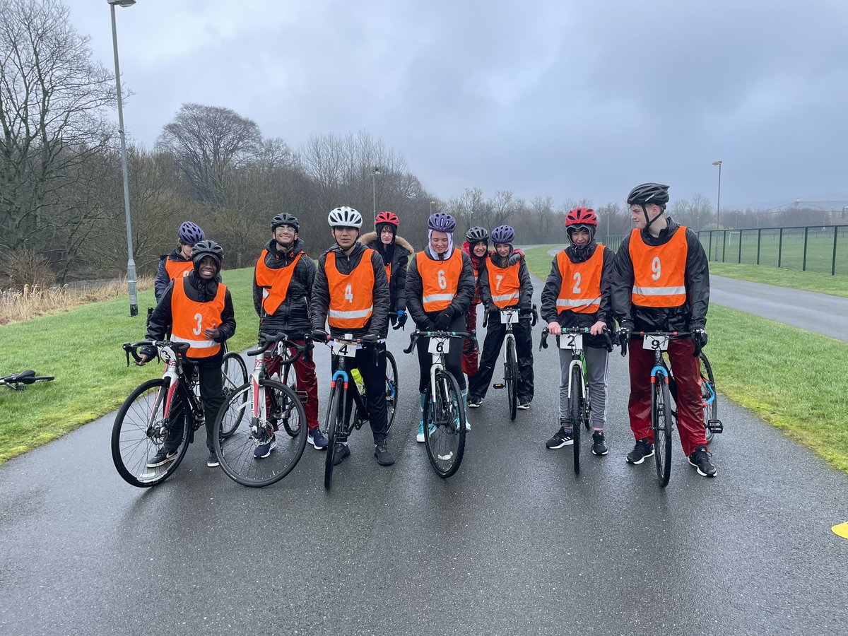 Fulneck PE Department tweet media