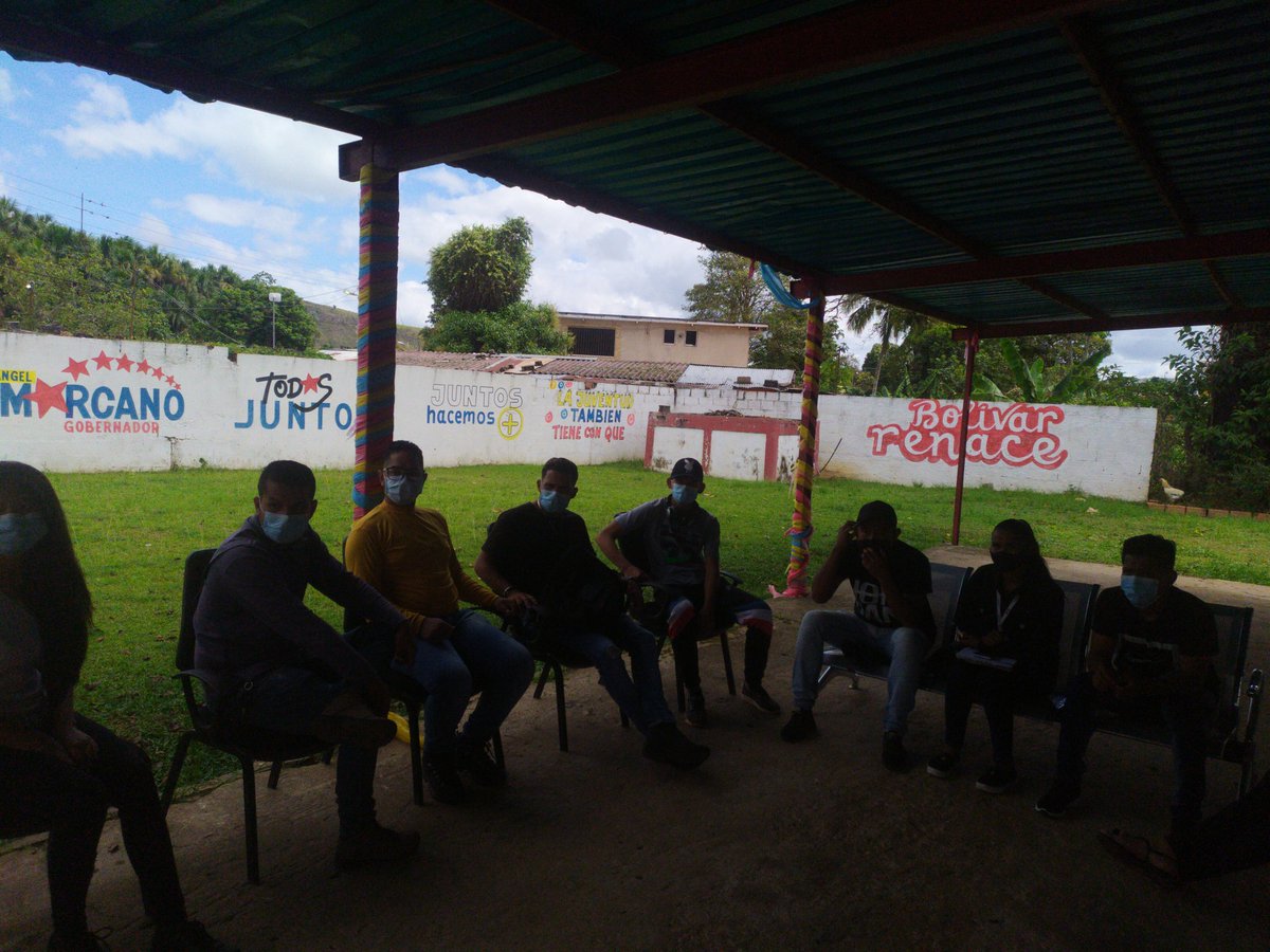 manuel_psuv1's tweet photo. #Hoy se está realizando reunión con la juventud del partido socialista Unido de Venezuela donde se presenta propuesta para el día 12de febrero día de la juventud 
@NicolasMaduro
@dcabellor
@amarcanopsuv
@JuventudPSUV
#juventudvictoriosa https://t.co/DYti9Ykg7Y