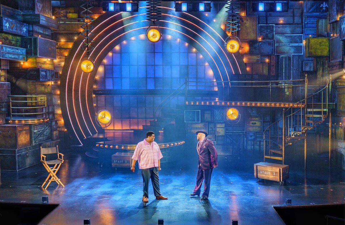 TheRobeWay's tweet photo. A #TheatricalTuesday with โA Wonderful Worldโ at Miami New Drama where #lightingdesigner Cory Pattak created a design using @Robelighting #PATT2013 luminaires supplied by @ZenithLighting. (๐ธ Cory Pattak)
#therobeway #robelighting #robeonstage #zenithlighting #miaminewdrama https://t.co/CXwA2fBw5P