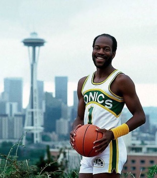 Bring back the goddamn Supersonics.
