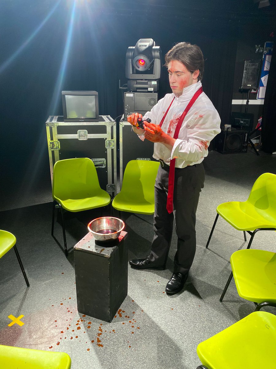 DramaOlwg's tweet photo. Da iawn Sam, monolog effeithiol iawn! 🎭 @CelfyddydauG https://t.co/ER3fcnrUyU