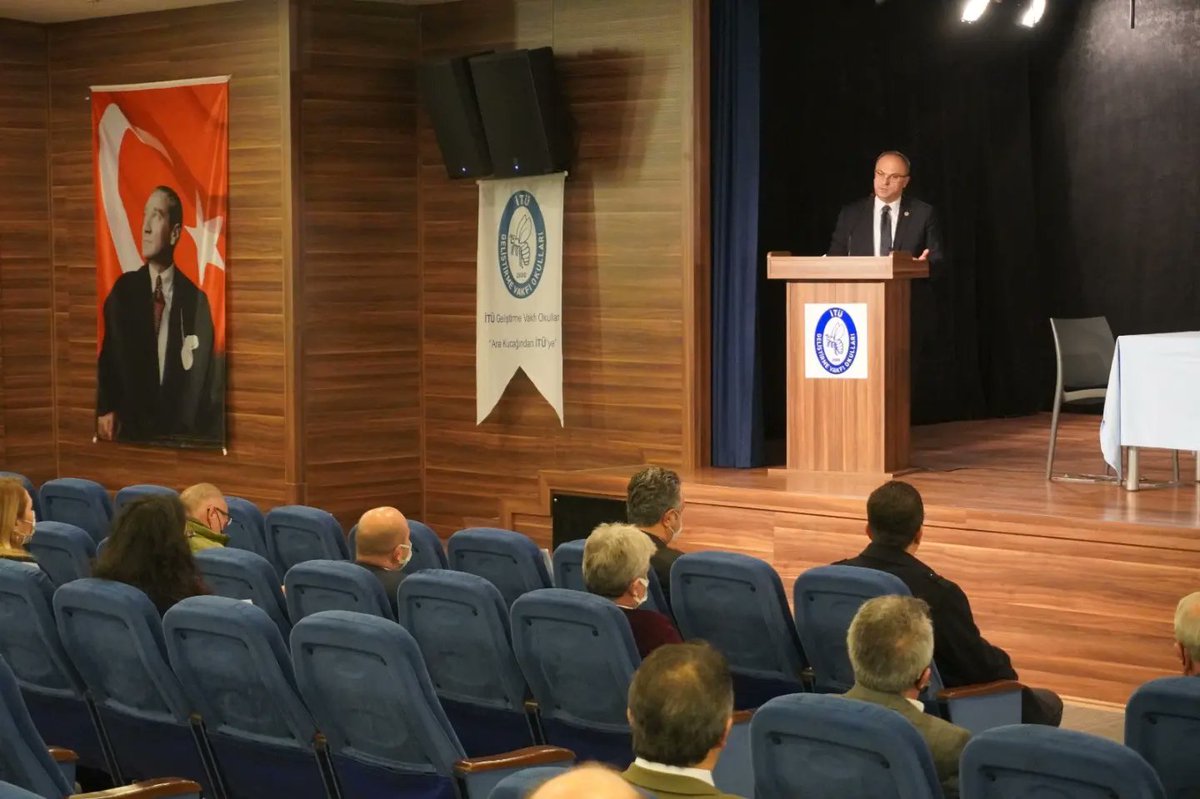 gaziemir_mem's tweet photo. 2021-2022 Eğitim-Öğretim yılı 2. Dönem Müdürler Kurulu Toplantısı yapıldı. https://t.co/SVUNrPh4M6 @izmir_ilmem @MucahitYentur @AliMusaBina @gaziemirkymkmlk https://t.co/n58FB8Ypm5