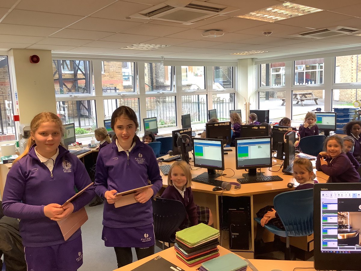 PutneyJuniorSch's tweet photo. Today is #SaferInternetDay @PutneyJuniorSch . The #DigitalLeaders took the lead in Y1 and initiated an insightful discussion on how to be kind online. RT to show your support for @UK_SIC and #AnInternetWeTrust. https://t.co/1PByGyjTZ5