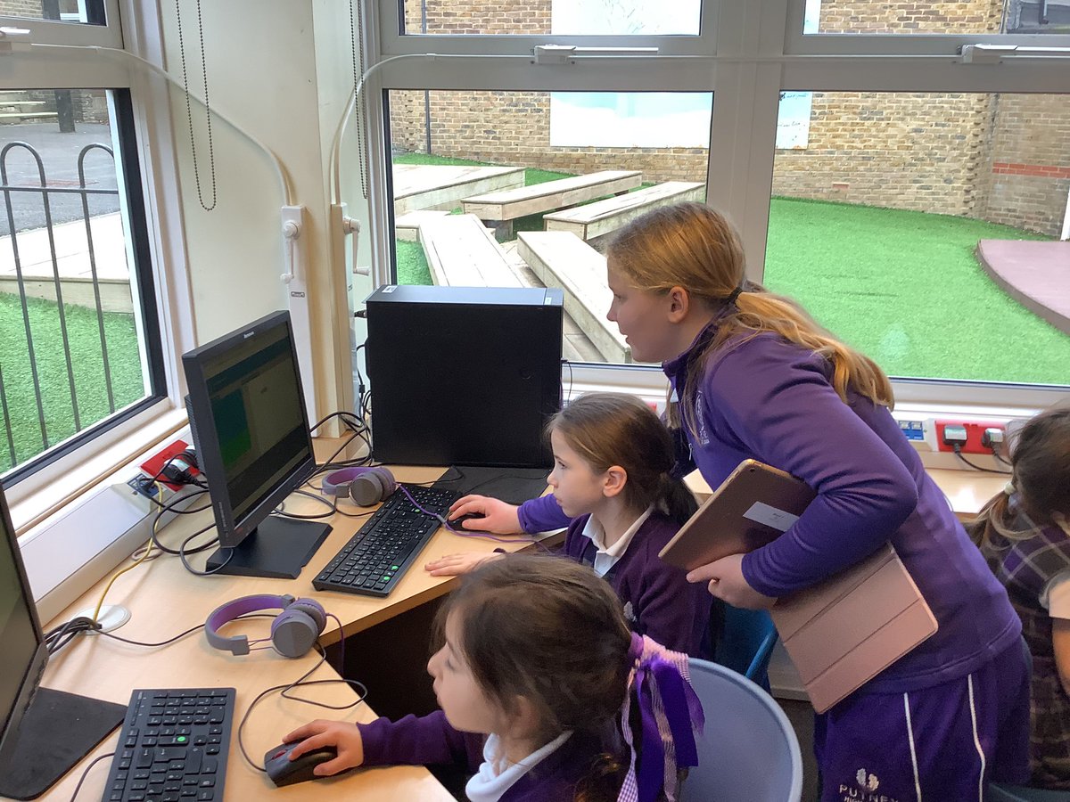 PutneyJuniorSch's tweet photo. Today is #SaferInternetDay @PutneyJuniorSch . The #DigitalLeaders took the lead in Y1 and initiated an insightful discussion on how to be kind online. RT to show your support for @UK_SIC and #AnInternetWeTrust. https://t.co/1PByGyjTZ5