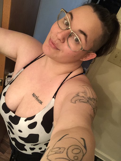 Hewwo https://t.co/RkXFrWOIXO<a href="/tag/bdsm"class="tags"><span>#bdsm</span></a><a href="/tag/fetish"class="tags"><span>#fetish</span></a><a href="/tag/curvygirl"class="tags"><span>#curvygirl</span></a><a href="/tag/findom"class="tags"><span>#findom</span></a><a href="/tag/femaleworship"class="tags"><span>#femaleworship</span></a>