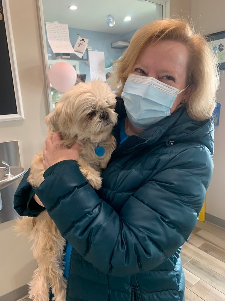#WeLoveOurVolunteers

Twitter friends - please join us in congratulating our February #Volunteer of the Month, Lori! 

Lori, #THANKYOU - we are beyond #GRATEFUL for you and for the love and care that you show to the dogs and cats of Young at Heart Senior Pet Rescue!