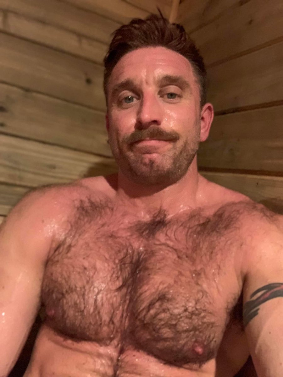 mill_vers's tweet image. Sometimes you just got work up a sweat.