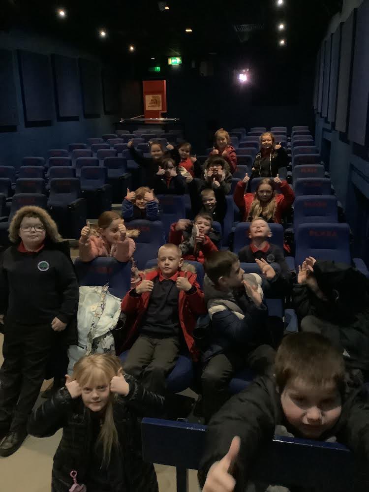 tgrayprimary's tweet photo. Fantastic morning out for Year 3 who won the class attendance award for the Autumn term. They went to the cinema to watch Sing 2 and the cinema even put a special message on the screen for them. Well done Year 3! https://t.co/Z0eRCNnDFX