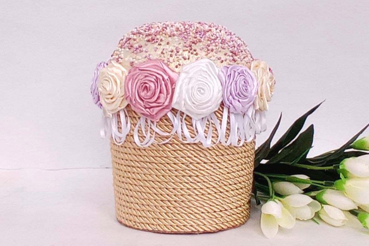 HomeDecorZoia's tweet image. Excited to share the latest addition to my #etsy shop: Retro Easter décor for Easter table décor. Easter gift idea for her. Kulich - Russian easter bread décor. Small boho Russian easter gifts etsy.me/3uwI1Hh #eastertabledecor #retroeasterdecor #eastergiftidea
